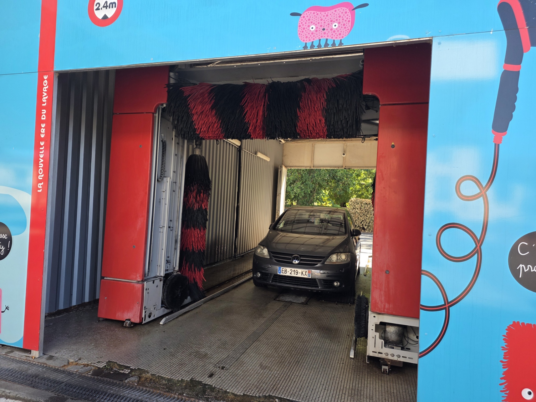 Portique de lavage automatique AVIA avenue de Rangueil Toulouse
