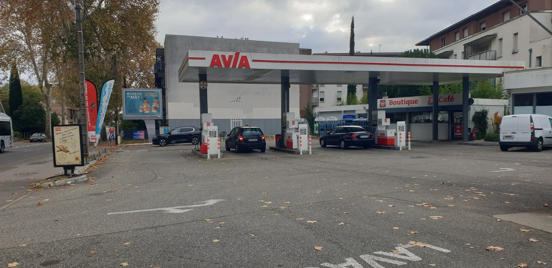 Station AVIA Avenue de Castres à Toulouse